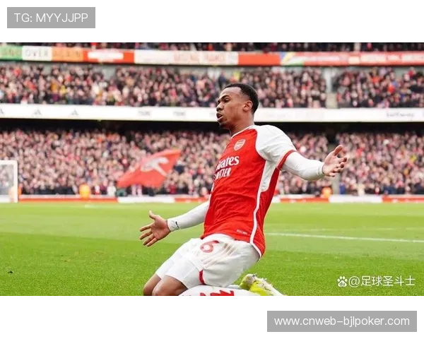 阿森纳后卫加布里埃尔膝盖不适，出战成疑